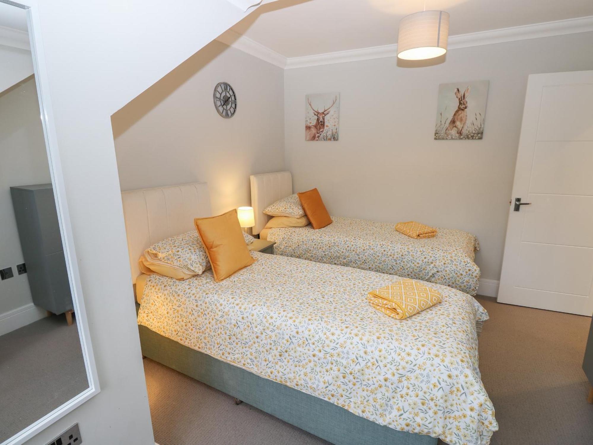 Rookley Lake Cottage Ventnor Ngoại thất bức ảnh