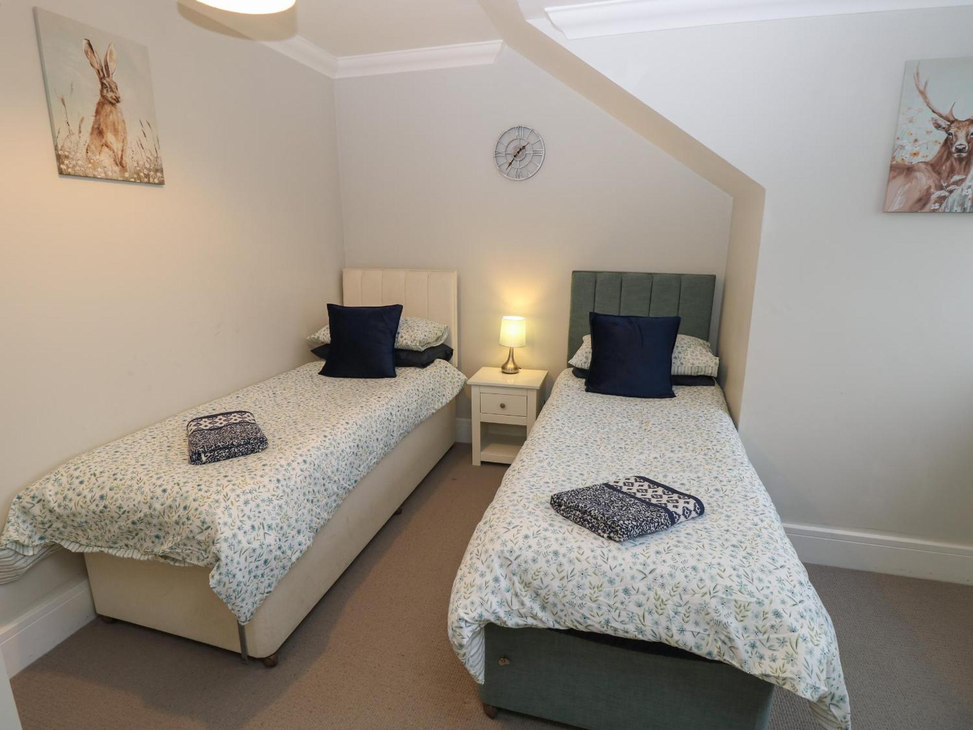Rookley Lake Cottage Ventnor Ngoại thất bức ảnh